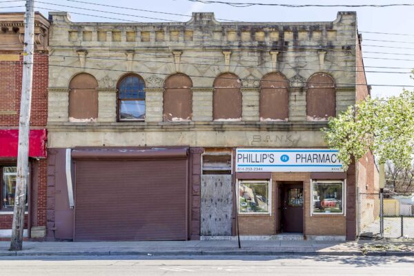 Former Lincoln Savings Bank (now Phillip's Pharmacy), 1017 Mt. V Former Lincoln Savings Bank (now Phillip's Pharmacy), 1017 Mt. V