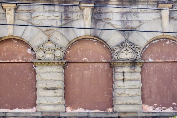 Former Lincoln Savings Bank (now Phillip's Pharmacy), 1017 Mt. V Former Lincoln Savings Bank (now Phillip's Pharmacy), 1017 Mt. V