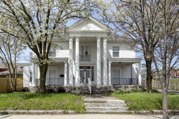 2456 W Broad St, Columbus, OH 43204 2456 W Broad St, Columbus, OH 43204