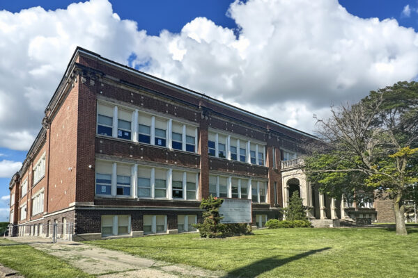 W Broad School 1 W Broad School 1