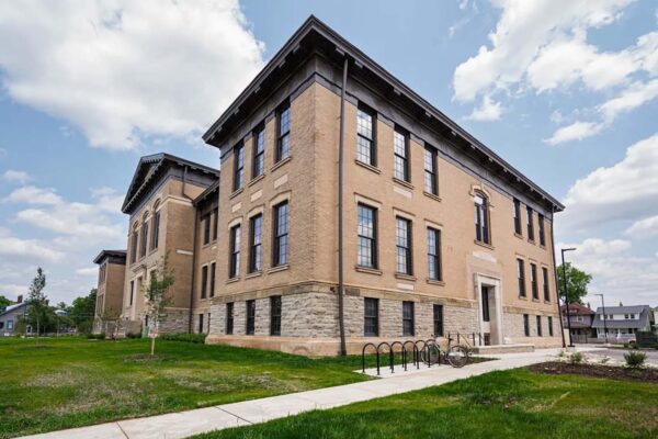 Starling Yard-03 Starling Yard-03