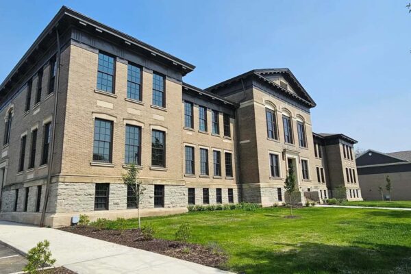 Starling Yard-04 Starling Yard-04