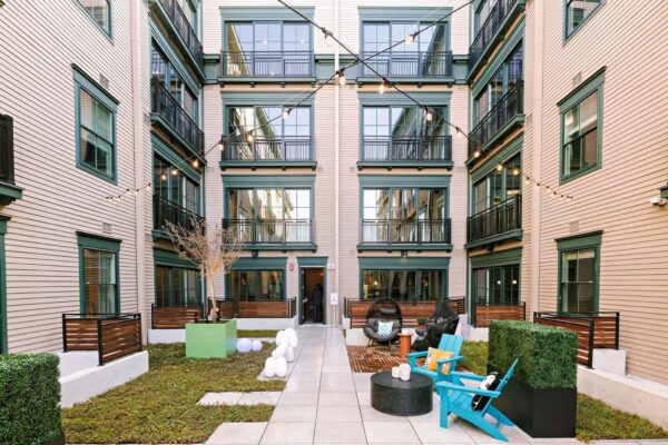 Topiary Park Crossing-11 Topiary Park Crossing-11